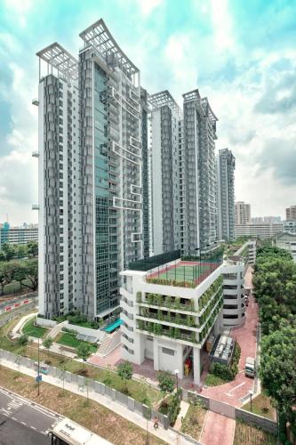 Private Condominium Eight River Suites at Whampoa East of Singapore