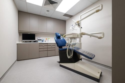 raffles-medical-centre-consultation-room-01