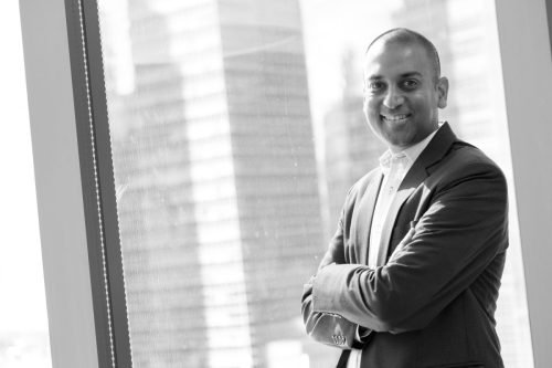 Corporate-portrait-in-black-and-white-01